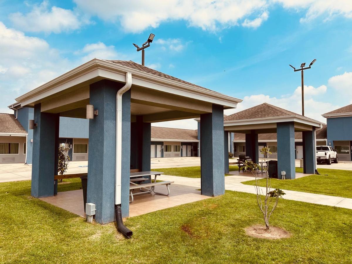 Lonestar Inn El Campo Exterior photo